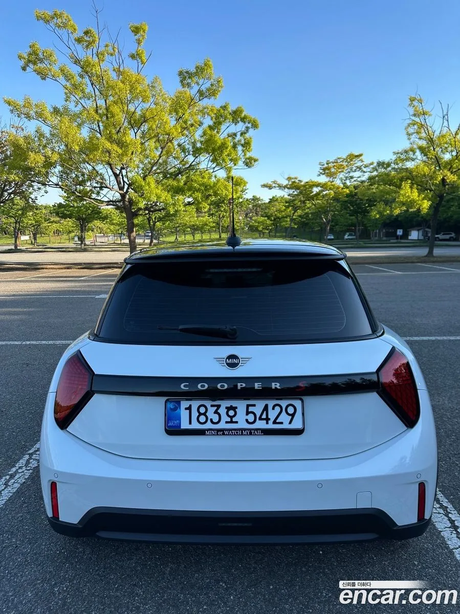 MINI Cooper S 2026 — thumbnail 4
