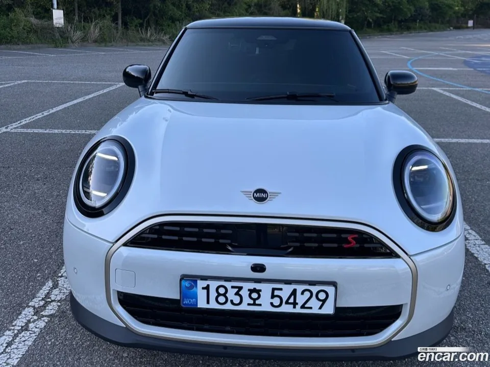 MINI Cooper S 2026 — photo 1, buy with delivery to Moscow