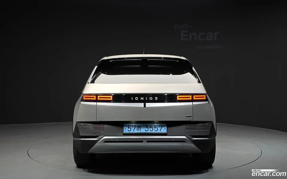 Hyundai Ioniq 5 AWD 2023 — thumbnail 4