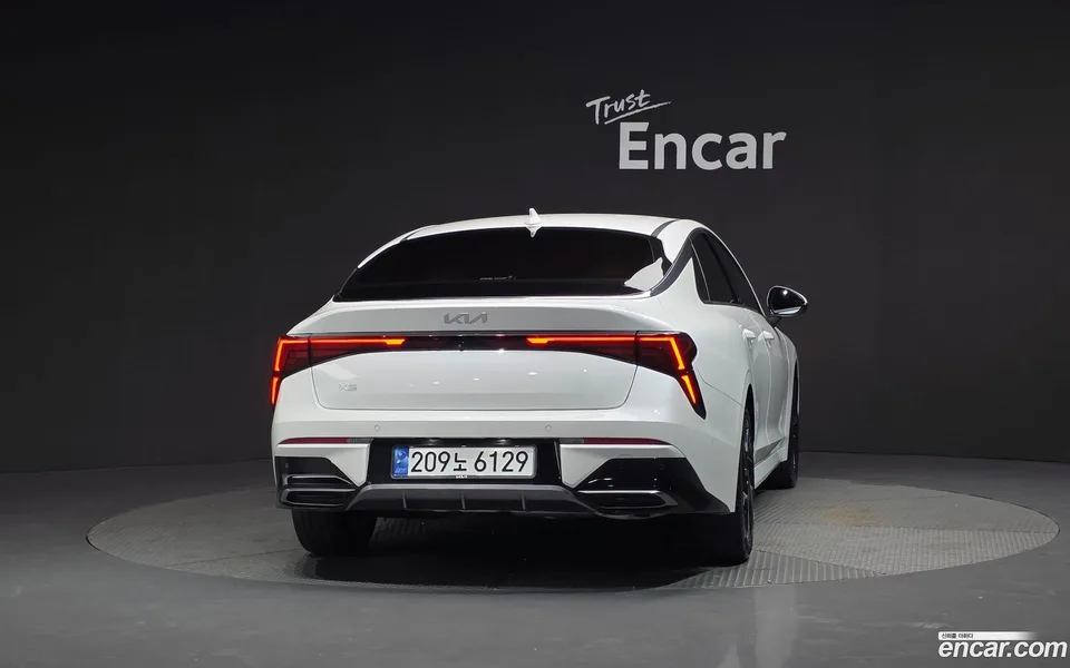 Kia K5 2.0 2024 — thumbnail 4