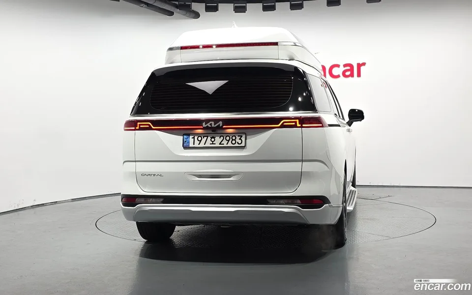 Kia Carnival 7 2022 — thumbnail 4