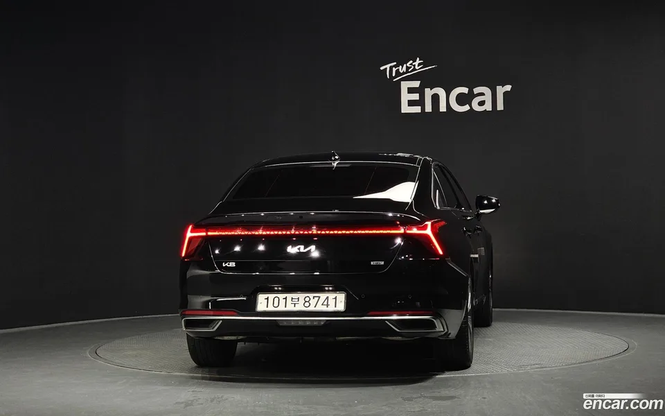 Kia K8 Hybrid 2023 — thumbnail 4