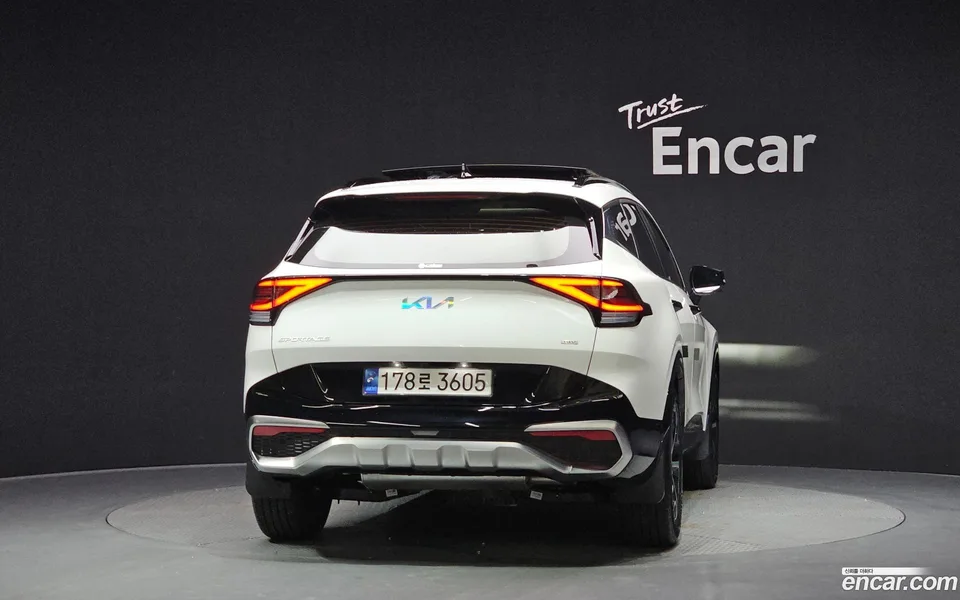 Kia Sportage Hybrid 4WD 2024 — thumbnail 4