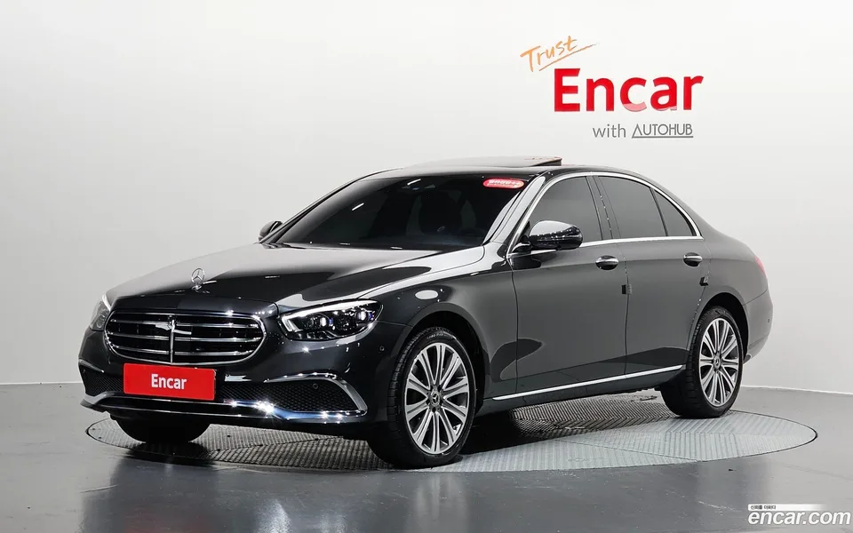 Mercedes-Benz E-Class E350 4MATIC 2023 — photo 1, buy with delivery to Moscow