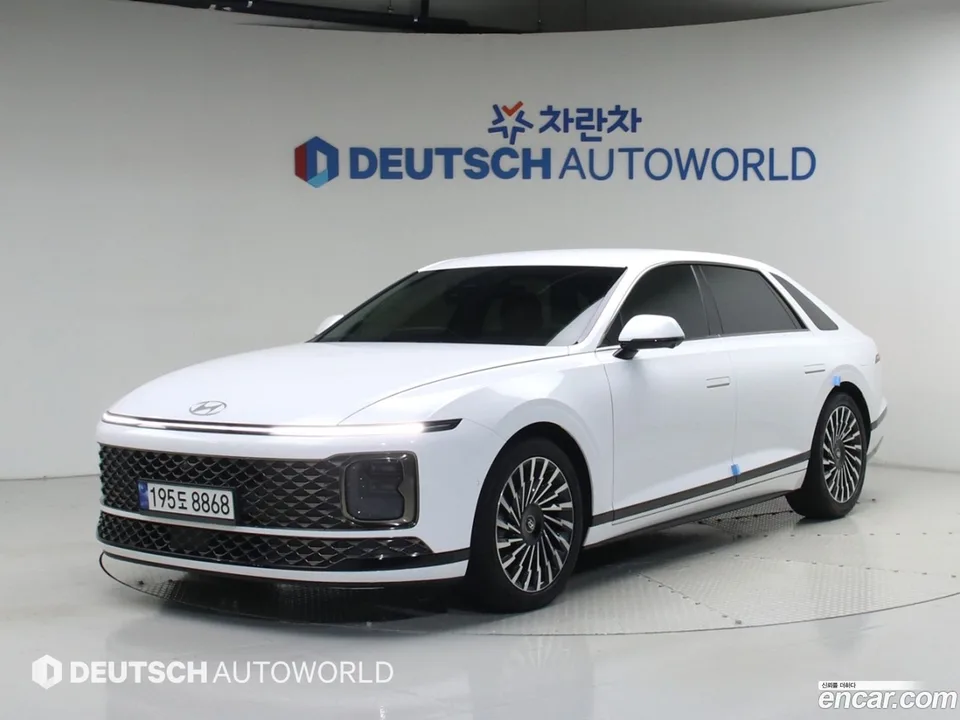 Hyundai Grandeur 2.5 2WD 2023 — photo 1, buy with delivery to Moscow