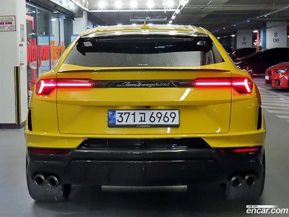 Lamborghini Urus 4.0 V8 2024 — thumbnail 2