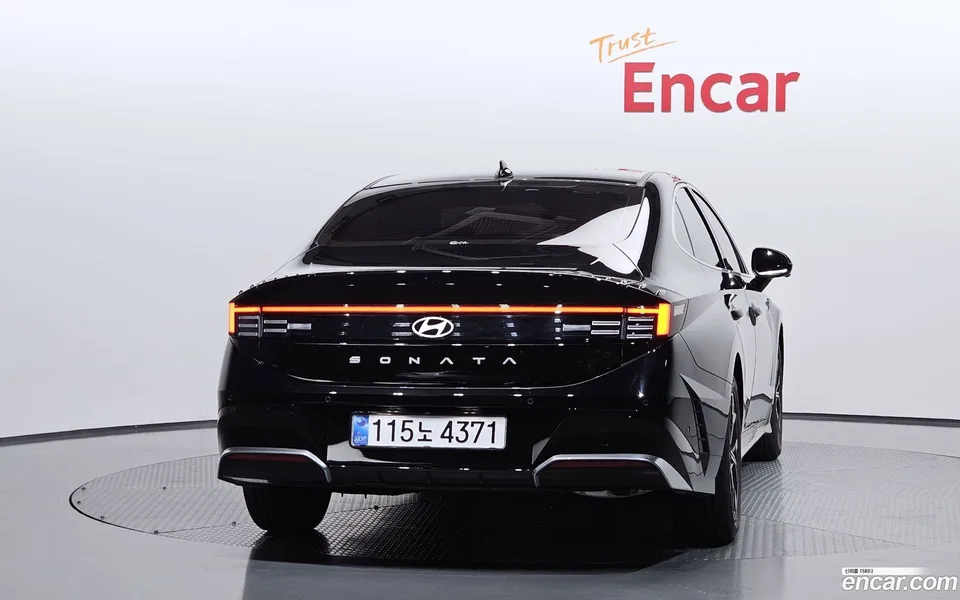Hyundai Sonata The Edge 2.0 2025 — thumbnail 4