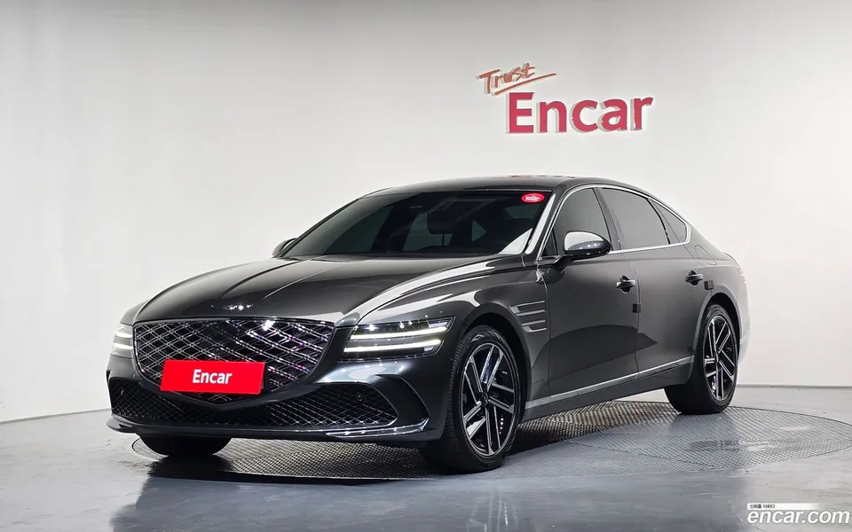 Genesis G80 2.5 2WD 2025 — photo 1, buy with delivery to Moscow