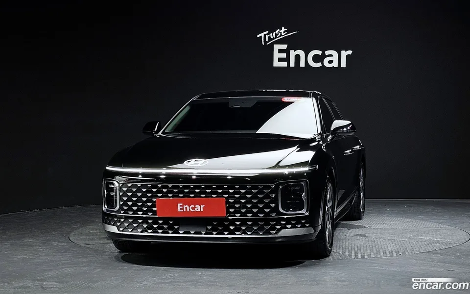 Hyundai Grandeur Hybrid 2023 — thumbnail 3