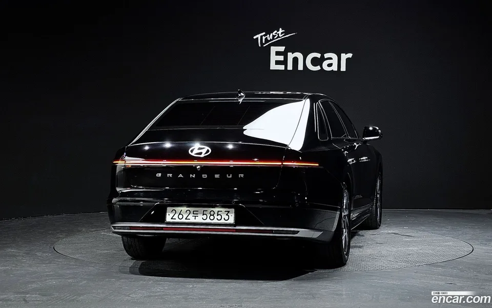 Hyundai Grandeur Hybrid 2023 — thumbnail 4
