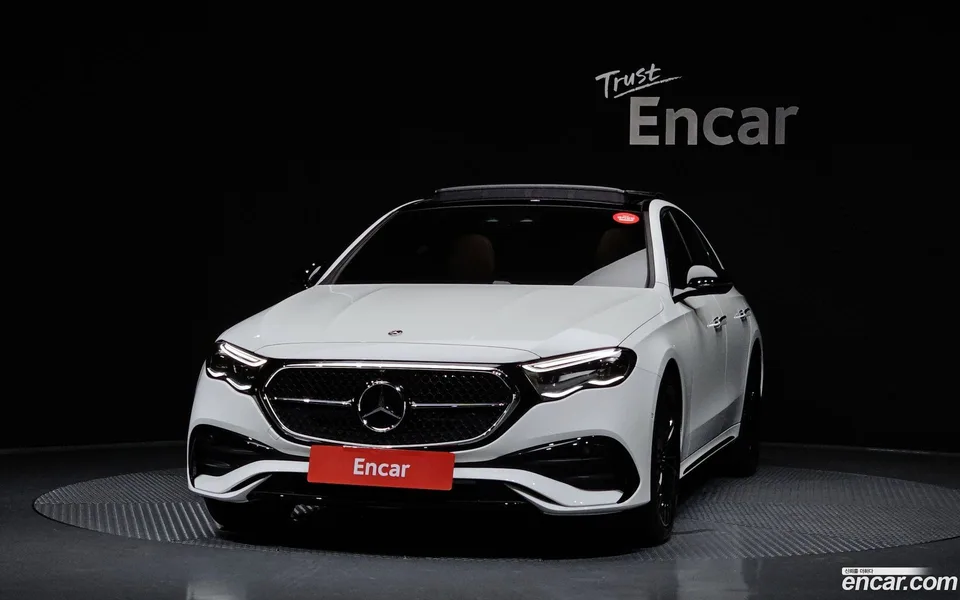 Mercedes-Benz E-Class E450 4MATIC AMG Line 2026 — thumbnail 3