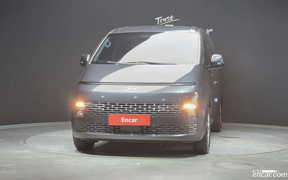 Hyundai Staria 11 2024 — миниатюра 3