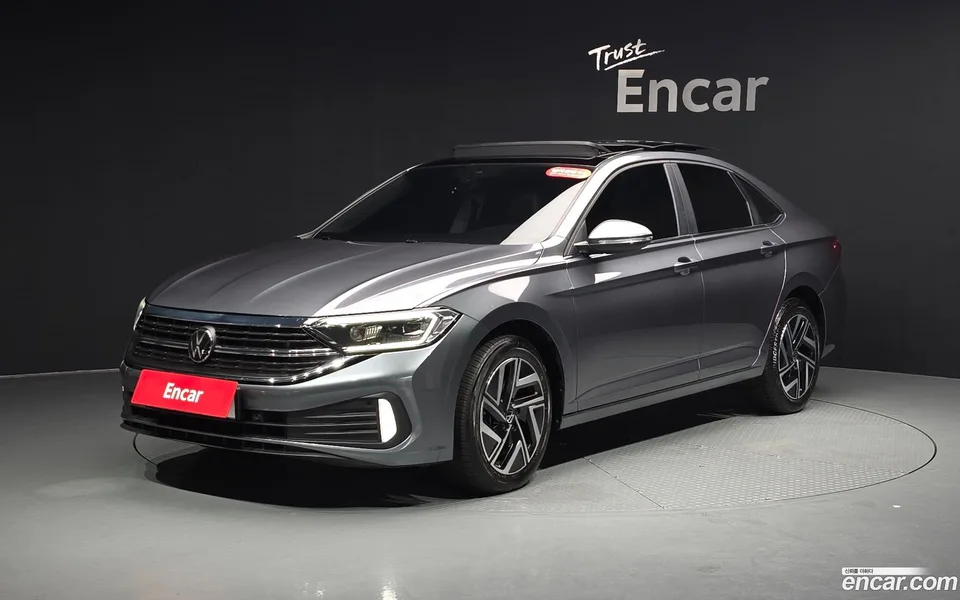 Volkswagen Jetta 1.5 TSI 2024 — photo 1, buy with delivery to Moscow