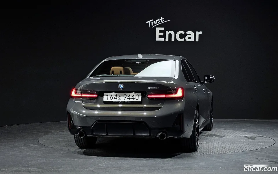BMW 3 Series 320i M 2025 — миниатюра 4