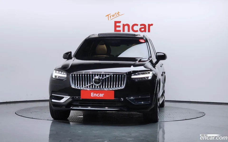 Volvo XC90 T8 2022 — thumbnail 3