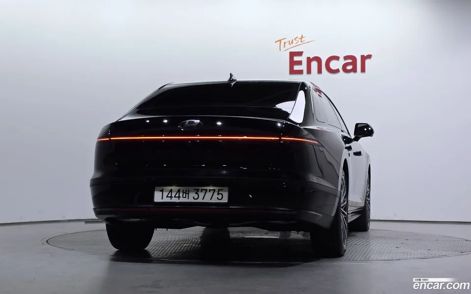 Hyundai Grandeur Hybrid 2025 — thumbnail 4
