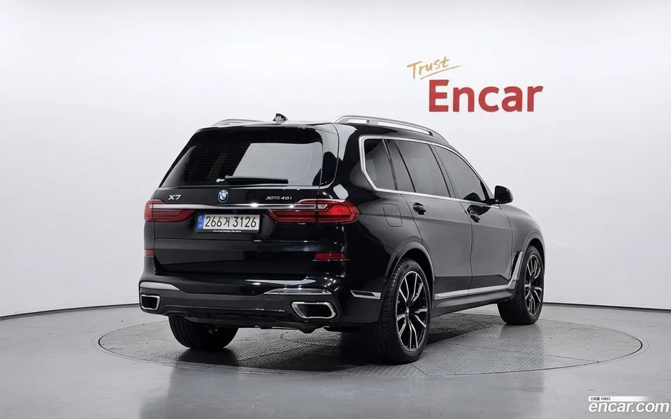 BMW X7 xDrive 40i M 6 2025 — thumbnail 4