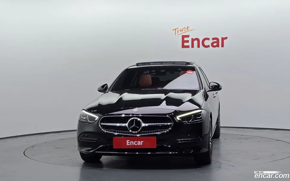 Mercedes-Benz C-Class C200 2025 — thumbnail 3