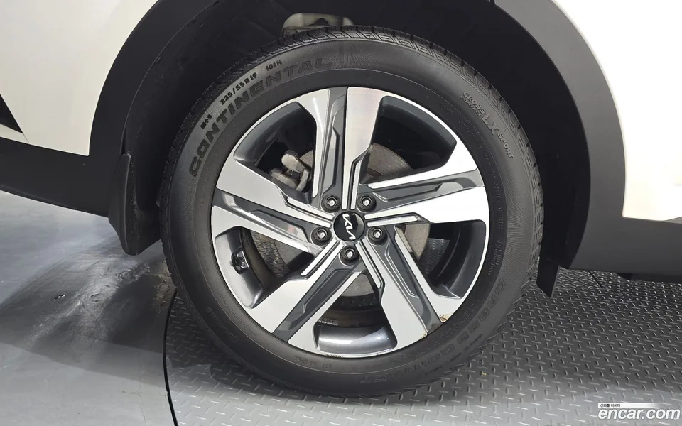 Kia Sorento HEV 1.6 2WD 2023 — thumbnail 5