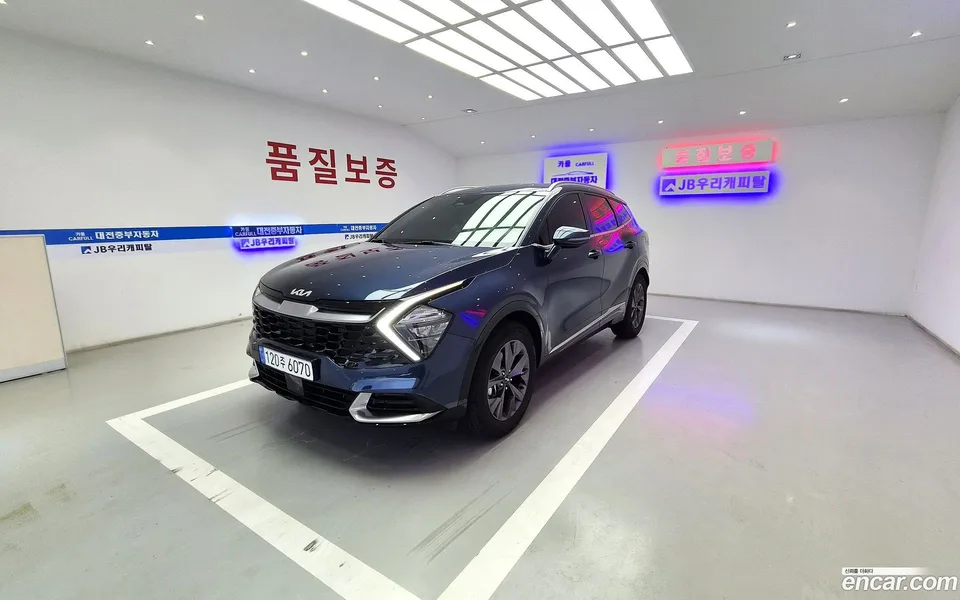 Kia Sportage 1.6 2WD 2023 — photo 1, buy with delivery to Moscow