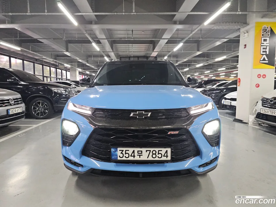 Chevrolet Trailblazer 1.3 4WD 2022 — photo 1, buy with delivery to Moscow