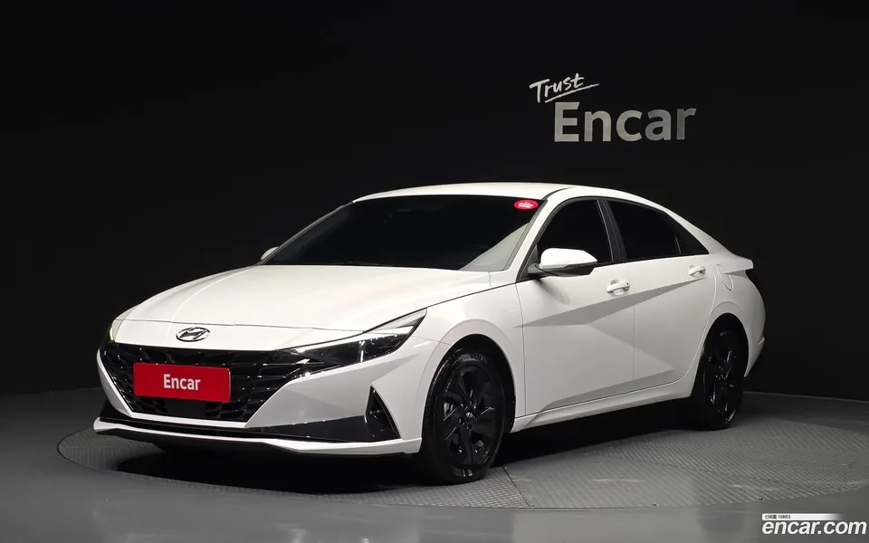 Hyundai Avante 1.6 2023 — photo 1, buy with delivery to Moscow