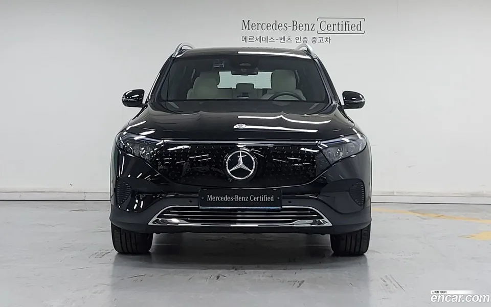 Mercedes-Benz EQB EQB300 4MATIC 2025 — thumbnail 3