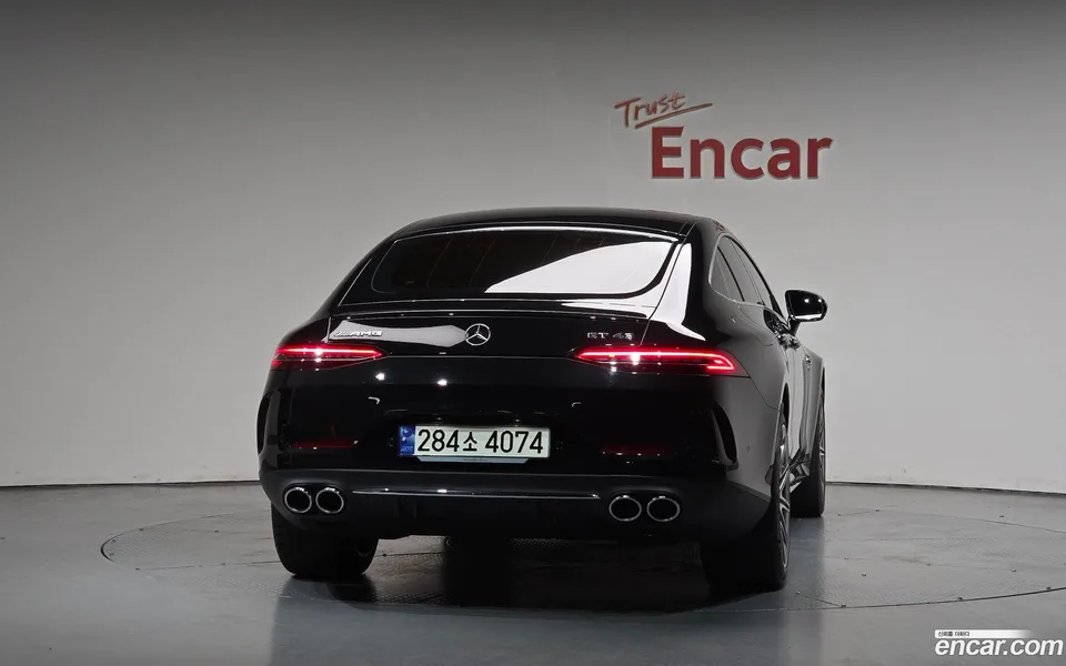 Mercedes-Benz AMG GT 4 43 4MATIC+ 2023 — thumbnail 4