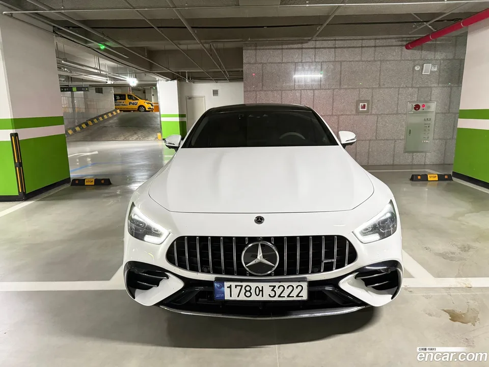 Mercedes-Benz AMG GT 4 43 4MATIC+ 2023 — thumbnail 3