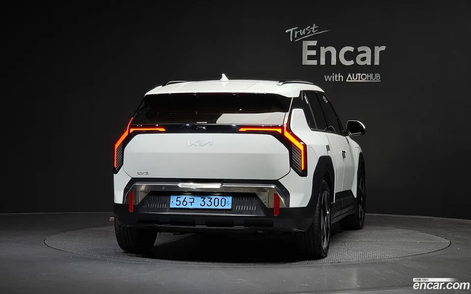 Kia EV3 2WD 2025 — thumbnail 4