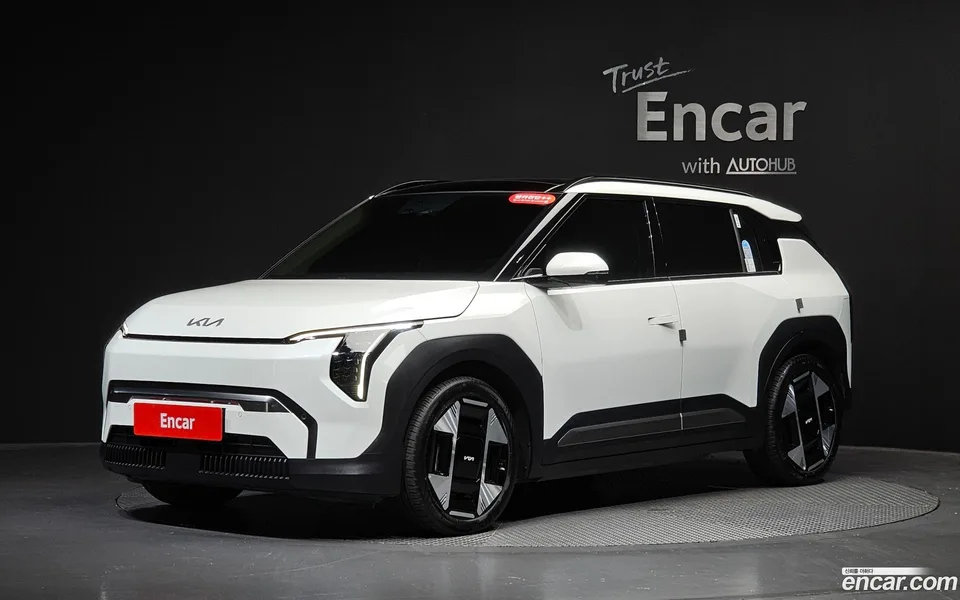 Kia EV3 2WD 2025 — photo 1, buy with delivery to Moscow