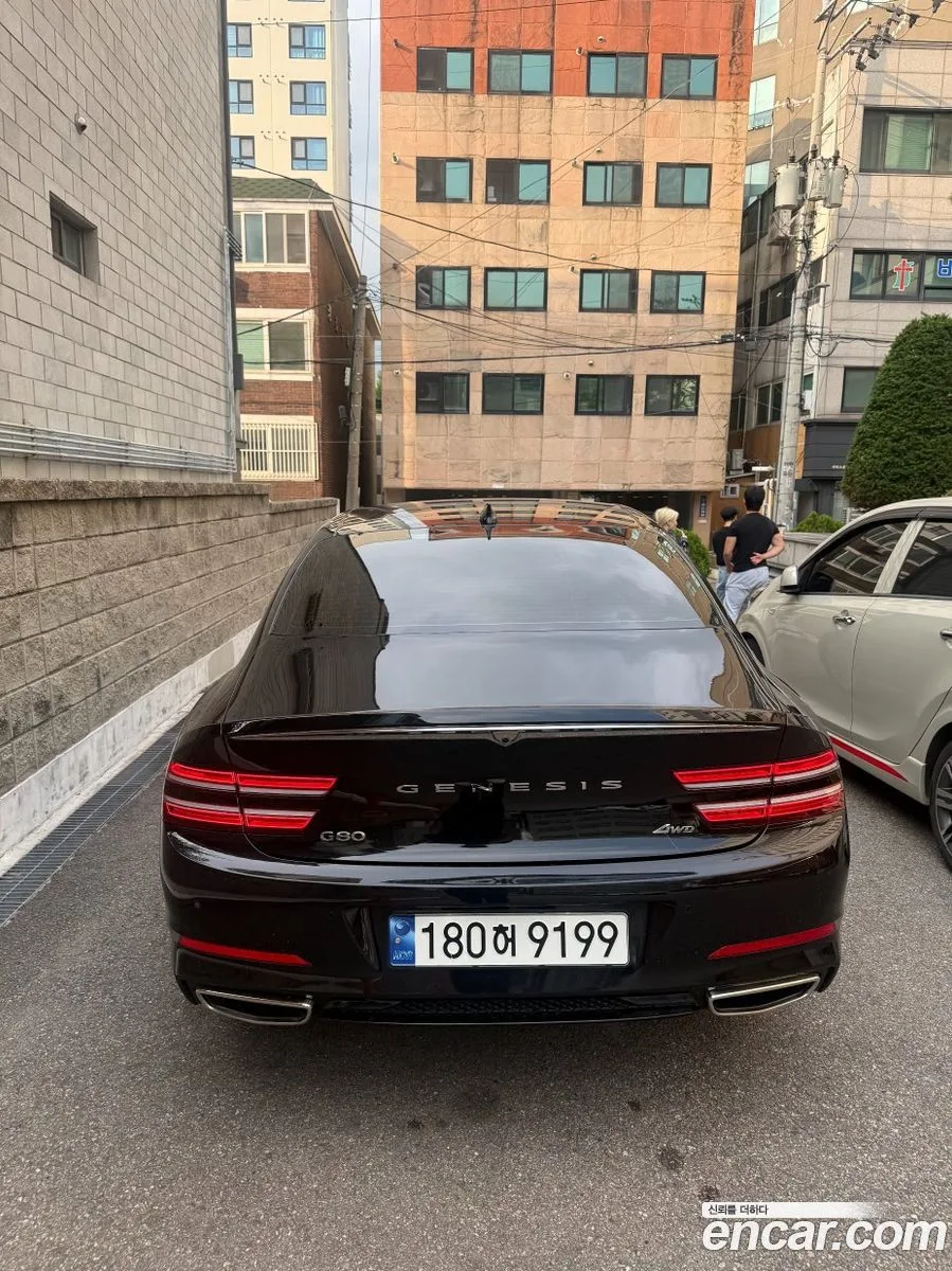 Genesis G80 2.5 AWD 2023 — thumbnail 2