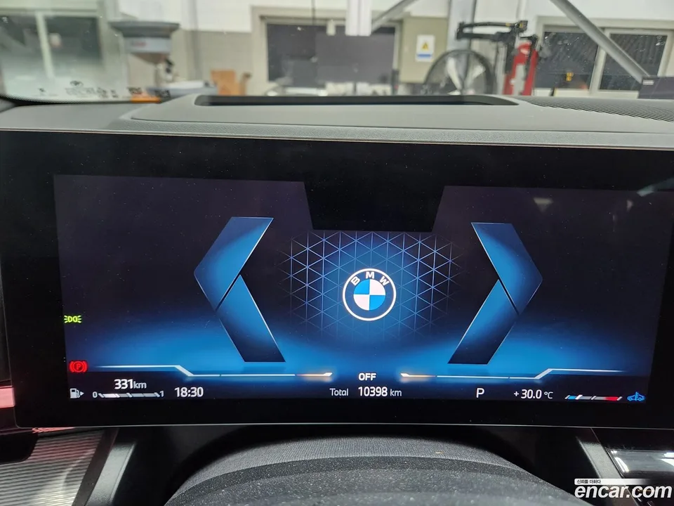 BMW 5 Series 523d M 2025 — thumbnail 3