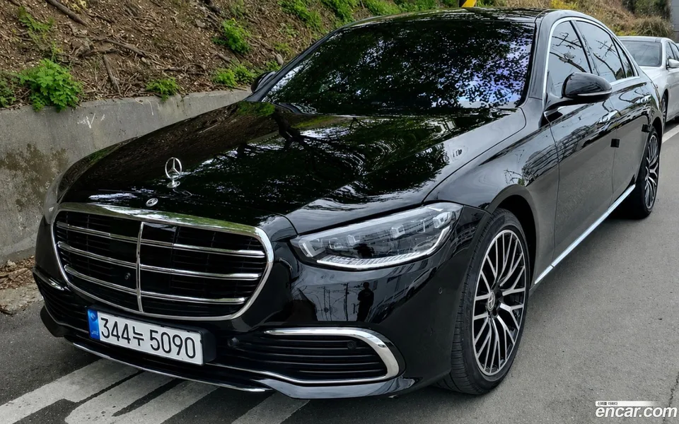 Mercedes-Benz S-Class S580L 4MATIC 2022 — photo 1, buy with delivery to Moscow