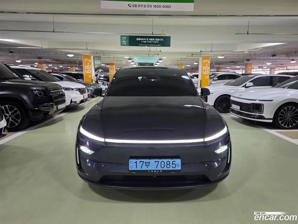 Tesla Model Y RWD 2025 — фото 1, купить с доставкой в Москву