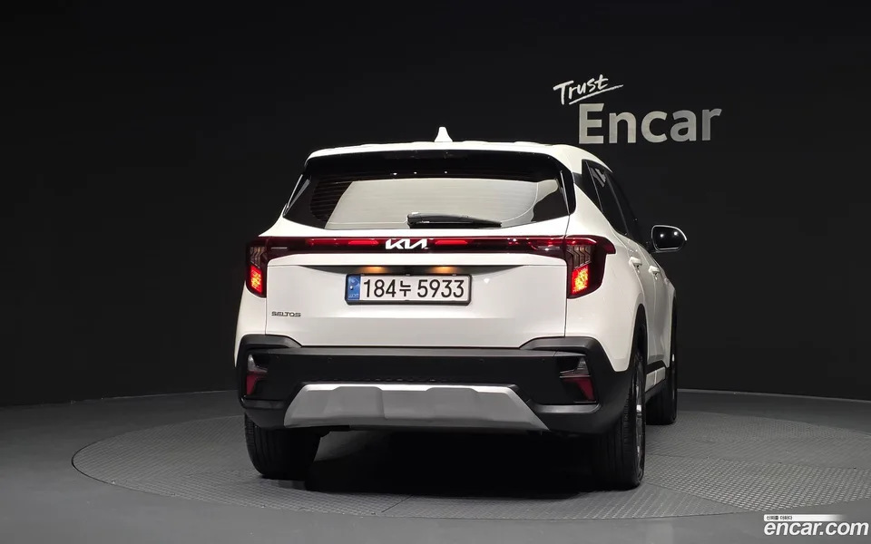 Kia Seltos 1.6 2WD 2024 — thumbnail 4