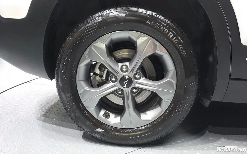 Kia Seltos 1.6 2WD 2024 — thumbnail 5