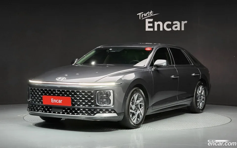 Hyundai Grandeur 2.5 2WD 2023 — photo 1, buy with delivery to Moscow