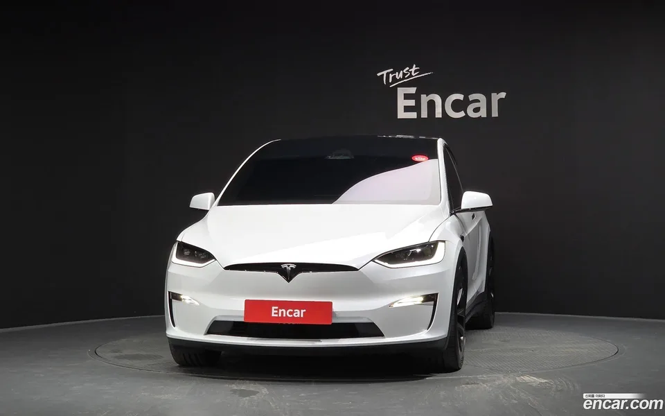 Tesla Model X 2023 — thumbnail 3