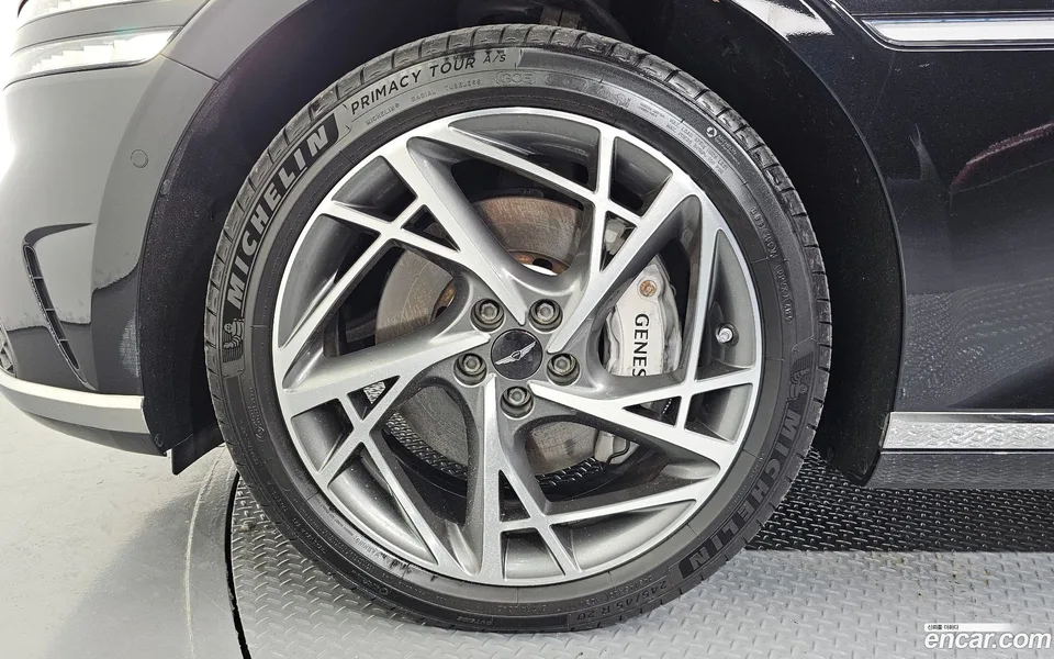 Genesis G90 3.5 AWD 2023 — thumbnail 2