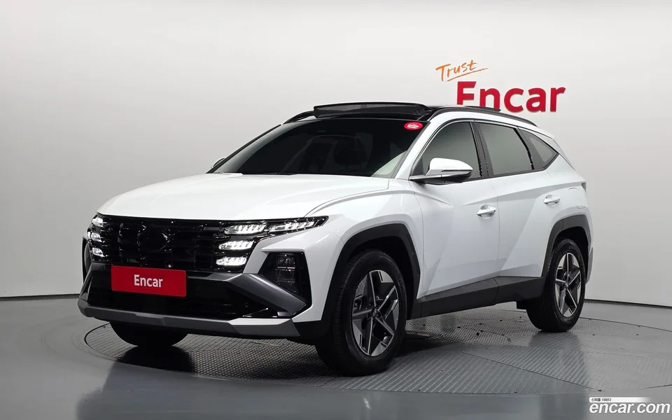 Hyundai Tucson Hybrid NX4 HEV 1.6 2WD 2024 — photo 1, buy with delivery to Moscow