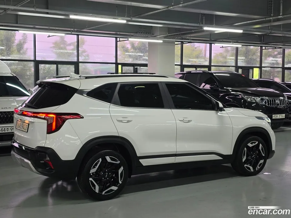 Kia Seltos 2.0 2WD 2022 — thumbnail 4
