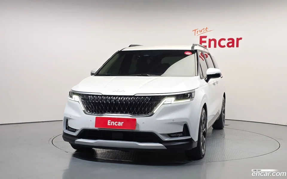 Kia Carnival 9 2022 — thumbnail 3