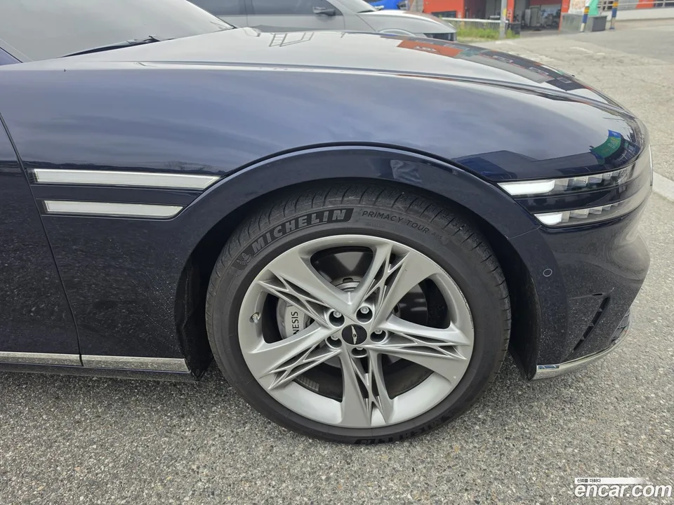 Genesis G90 3.5 AWD 2025 — thumbnail 2