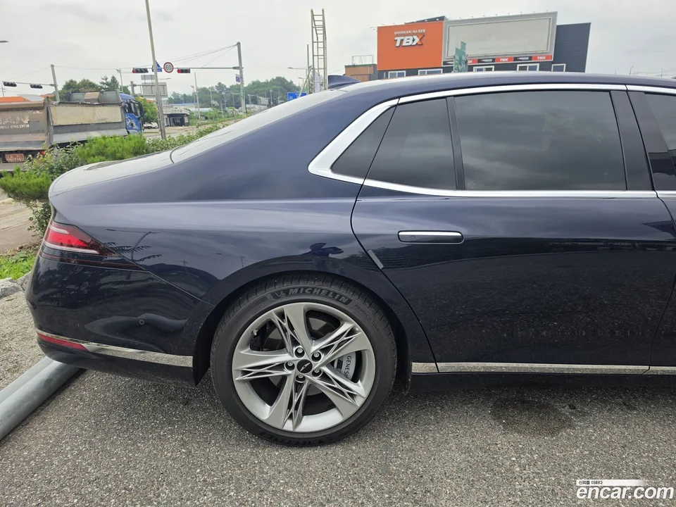 Genesis G90 3.5 AWD 2025 — thumbnail 3