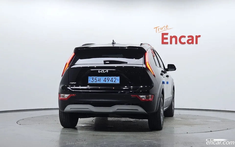 Kia Niro EV 2023 — thumbnail 4