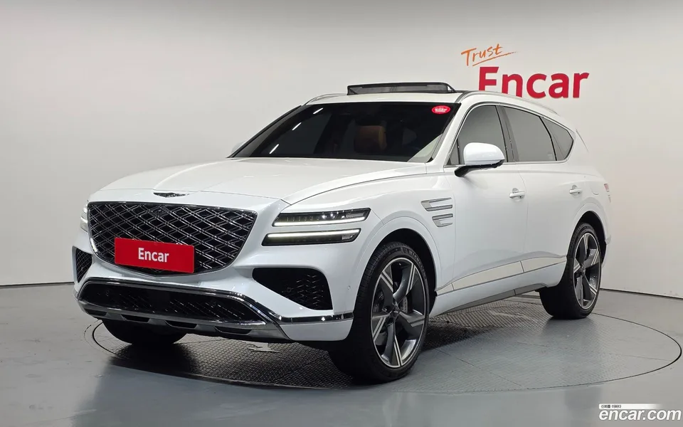 Genesis GV80 2.5T AWD 2025 — photo 1, buy with delivery to Moscow