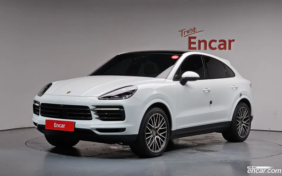 Porsche Cayenne 3.0 2022 — photo 1, buy with delivery to Moscow