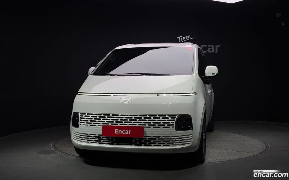 Hyundai Staria L3.5 9 2024 — thumbnail 3