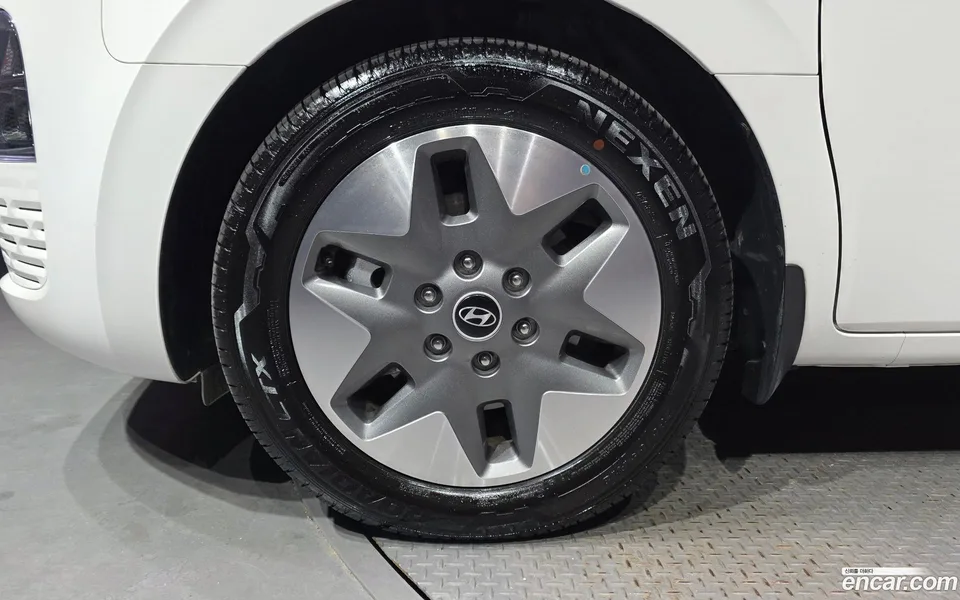 Hyundai Staria L3.5 9 2024 — thumbnail 5